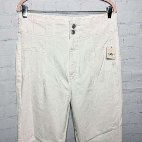 NEW We the Free People white high rise dramatic flare jeans size 32 - Picture 3 of 11
